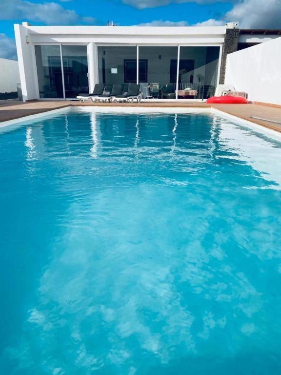 Villa Baroli Amplia Piscina Privada Climatizada Playa Blanca  Kültér fotó