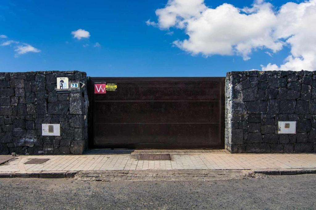 Villa Baroli Amplia Piscina Privada Climatizada Playa Blanca  Kültér fotó